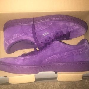purple pumas